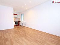 Světlý byt po rekonstrukci, 41 m2 + sklep, 1 patro, OV, Praha 4 - Michle (=M=) - 7