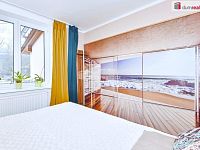 Prodej krajního ŘRD 5+KK 125 m2, pozemek 370 m2, U Háječku, Nučice, Praha západ - ložnice