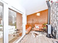 Prodej krajního ŘRD 5+KK 125 m2, pozemek 370 m2, U Háječku, Nučice, Praha západ - přístavba krb