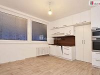 Pronájem bytu 3+kk, 43 m2, Praha Hlubočepy