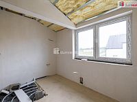 Prodej novostavby rodinného domu 165,5 m2, pozemek 1012 m2 - Lužná - 28