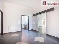 K pronájmu, zrekonstruované kanceláře v administrativní budově bývalé Jitony ve městě Vimperk, ul. 1 máje - 14