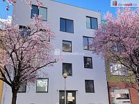 Pronájem, byt 1+kk, 37 m2, Zlín, Sadová