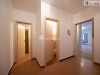 K prodeji, byt 3+kk s lodžií a garáží, ul. Riegrova 2706/43a, České Budějovice  - 18