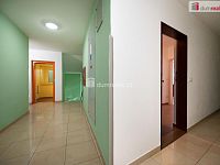 K prodeji, byt 3+kk s lodžií a garáží, ul. Riegrova 2706/43a, České Budějovice  - 20