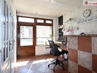 Pronájem Nehtového studia vč. stálé klientely  - 2