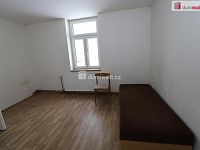 Prostorný byt 3+1 uprostřed krásné přírody v Mariánských Lázních - 10