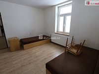 Prostorný byt 3+1 uprostřed krásné přírody v Mariánských Lázních - 9