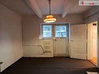 Hezký byt 2+1 po částečné renovaci, Praha 4 - Podolí - 14