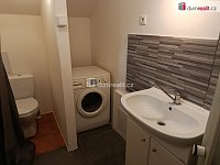 Hezký byt 2+1 po částečné renovaci, Praha 4 - Podolí - 16