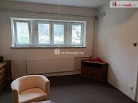 Hezký byt 2+1 po částečné renovaci, Praha 4 - Podolí - 4