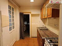 Hezký byt 2+1 po částečné renovaci, Praha 4 - Podolí - 9