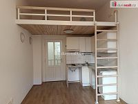 Velmi pěkný byt 1+kk po rekonstrukci, Praha 10 - Vršovice