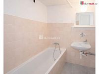 Pronájem domu se zahradou, 3+1, 75 m2, půda 75 m2, pozemek 475 m2, Praha 10 - Hostivař - 24