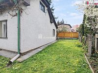 Pronájem domu se zahradou, 3+1, 75 m2, půda 75 m2, pozemek 475 m2, Praha 10 - Hostivař - 5