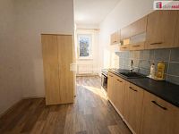 Bydlení s atmosférou domova a zahrádkou navíc - byt 1+1 Koštov - 2