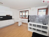  Světlý byt 3+kk/2B/GS,S, 67 m2 + 2 X balkon, OV, 2. patro,cihla, metro C – Budějovická, Praha - 4  - 8