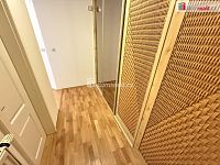 Pronájem bytu 2+kk 56 m2 P6 Břevnov terasa sklep garáž novostavba zařízený - 8