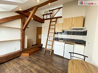 Pronájem 1+kk 32m2 P4 Michle Magistrů cihla zařízený