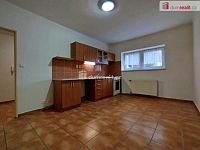 Pronájem bytu 2+1 v Chebu, Hálkova