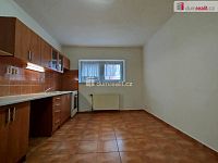 Pronájem bytu 2+1 v Chebu, Hálkova - 12