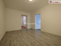 Pronájem bytu 2+1 v Chebu, Hálkova - 16