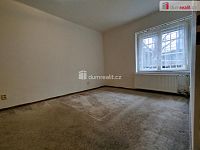 Pronájem bytu 2+1 v Chebu, Hálkova - 18