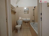 Pronájem bytu 2+1 v Chebu, Hálkova - 8