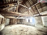 Prodej domu k rekonstrukci ve Starém Pelhřimově - 2