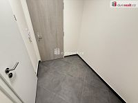 Pronájem bytu 1+kk 33 m2 P11 Háje novostavba balkon - 11