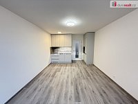 Pronájem bytu 1+kk 33 m2 P11 Háje novostavba balkon - 5