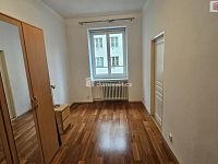 Pronájem 2+kk 53m2 P-6 Wuchtlerova v cihl. domě po rekonstrukci u metra zařízený - 12