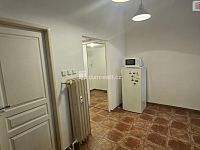 Pronájem 2+kk 53m2 P-6 Wuchtlerova v cihl. domě po rekonstrukci u metra zařízený - 13