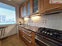 pronájem bytu 2+1 47m2 P6 Břevnov Anastázova částečně zařízen balkon