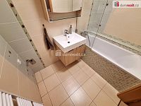 pronájem bytu 2+1 47m2 P6 Břevnov Anastázova částečně zařízen balkon - 14