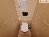 pronájem bytu 2+1 47m2 P6 Břevnov Anastázova částečně zařízen balkon - 15