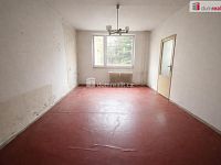 Prodej bytu 3+1 s výhledem a balkonem - ideální pro rodinu i investici - 5