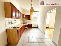 Pronájem velmi pěkného, prostorného bytu kousek od centra Teplic