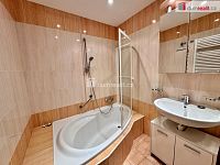 Pronájem zařízeného bytu 3+1 s lodžií, Kobylisy