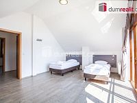 K prodeji, rezidenční rodinný dům 6+kk + 3x koupelna, Lipno nad Vltavou - 24