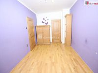 Krásný byt 3+1 po kompletní rekonstrukci s geniem loci v historickém centru Chebu - 7