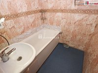 Pěkný udržovaný byt 2+1 ve třetím patře panelového domu v Hroznětíně - 13