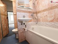 Pěkný udržovaný byt 2+1 ve třetím patře panelového domu v Hroznětíně - 14