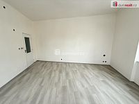 Pronájem bytu 1+1 43 m2 P4 cihla po rekonstrukci nezařízený - 7