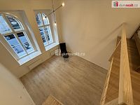 Pronájem bytu 1+kk 48 m2 P5 Smíchov zařízený nový LOFT - 7
