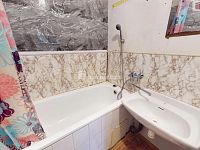 Prodej bytového domu  - 16