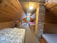 prodej chaty v Kersku s velkým pozemkem - 8