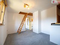 K prodeji, chata 5+kk s pozemkem u Dubenského rybníka, městys Ševětín - 17