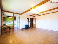 K prodeji, chata 5+kk s pozemkem u Dubenského rybníka, městys Ševětín - 8