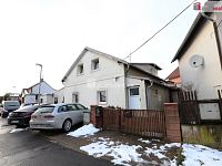 Pronájem pěkného bytu 1+kk v prvním patře rodinného domu u Karlových Varů - 9